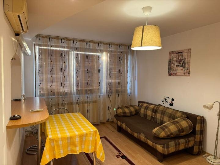 Baba Novac, Parc IOR centrala proprie, vedere superba